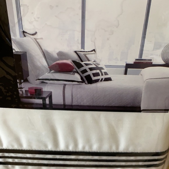 Hotel Collection Bedding Hotel Collection Sheet Poshmark